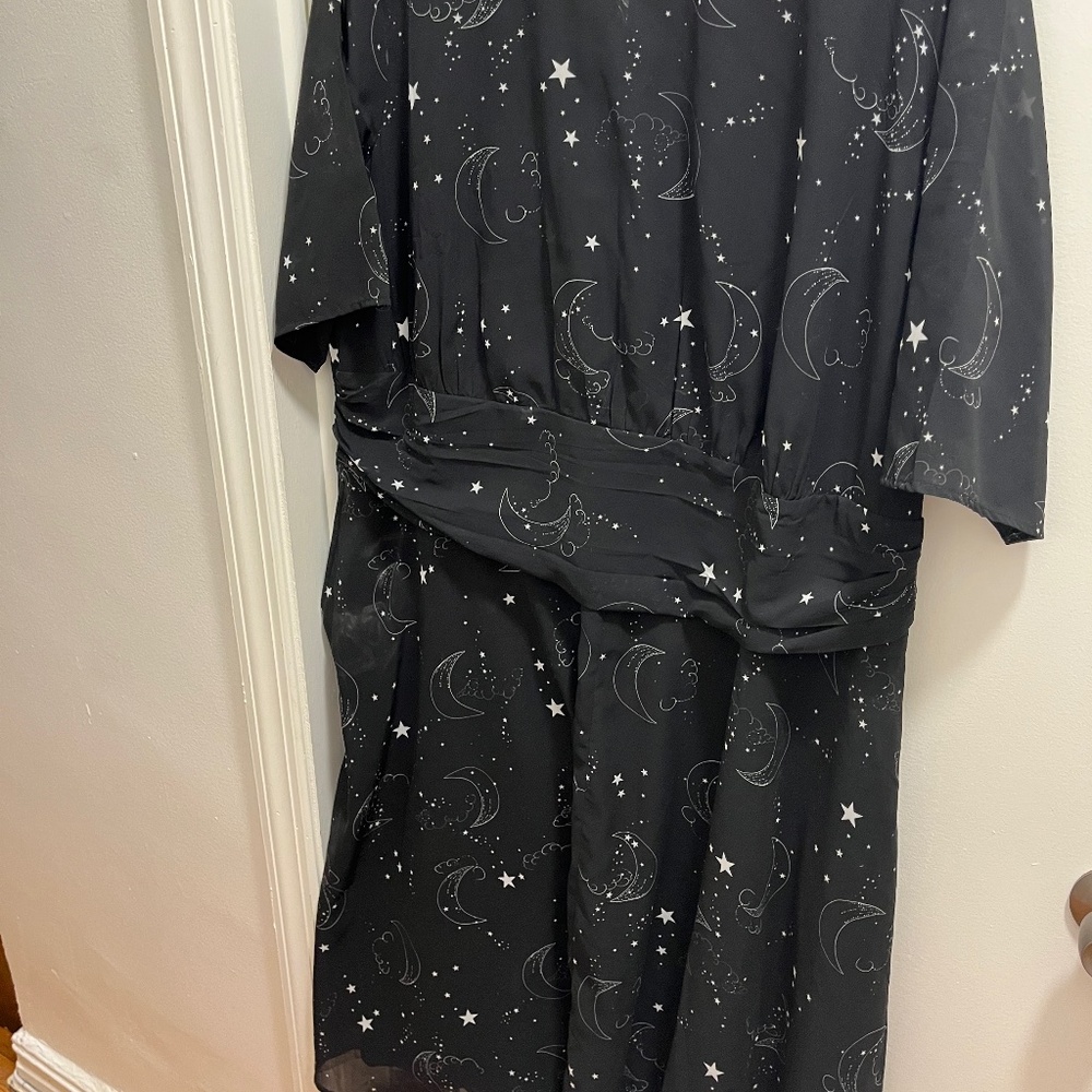Eshakti  - Night Sky Print Pleated Empire Georgette Dress